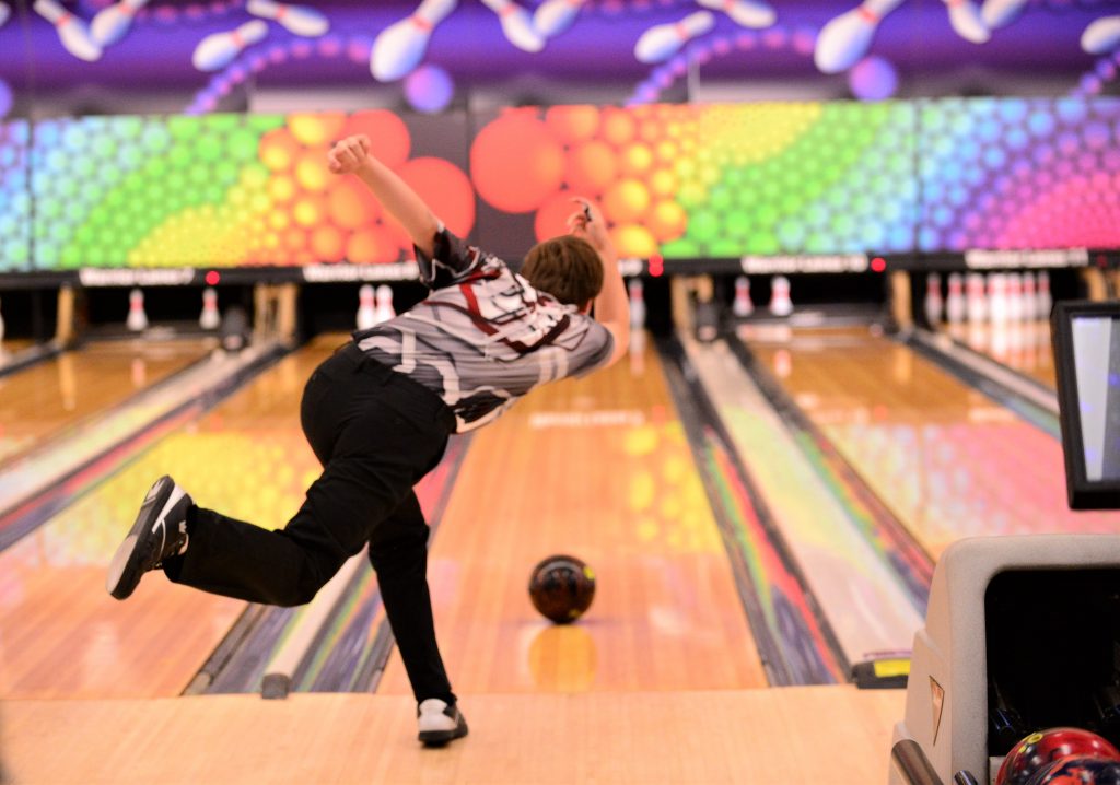 Brandon Schumacher, Tetmeyer posting solid scores for Ankeny bowlers