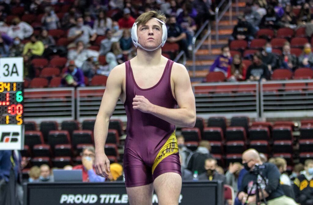 At state wrestling, Blackfoot finishes third and Highland's Anderton pulls  upset, Preps