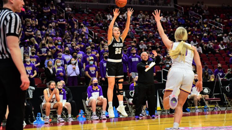 18 photos: Southeast Polk girls pick up regional win