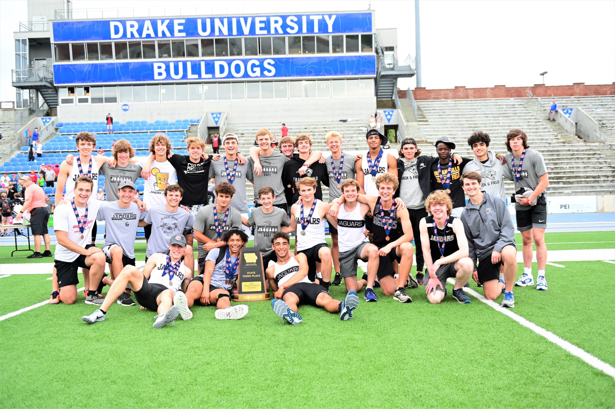 Centennial’s Smith named 4A At-Large Coach of the Year by IATC