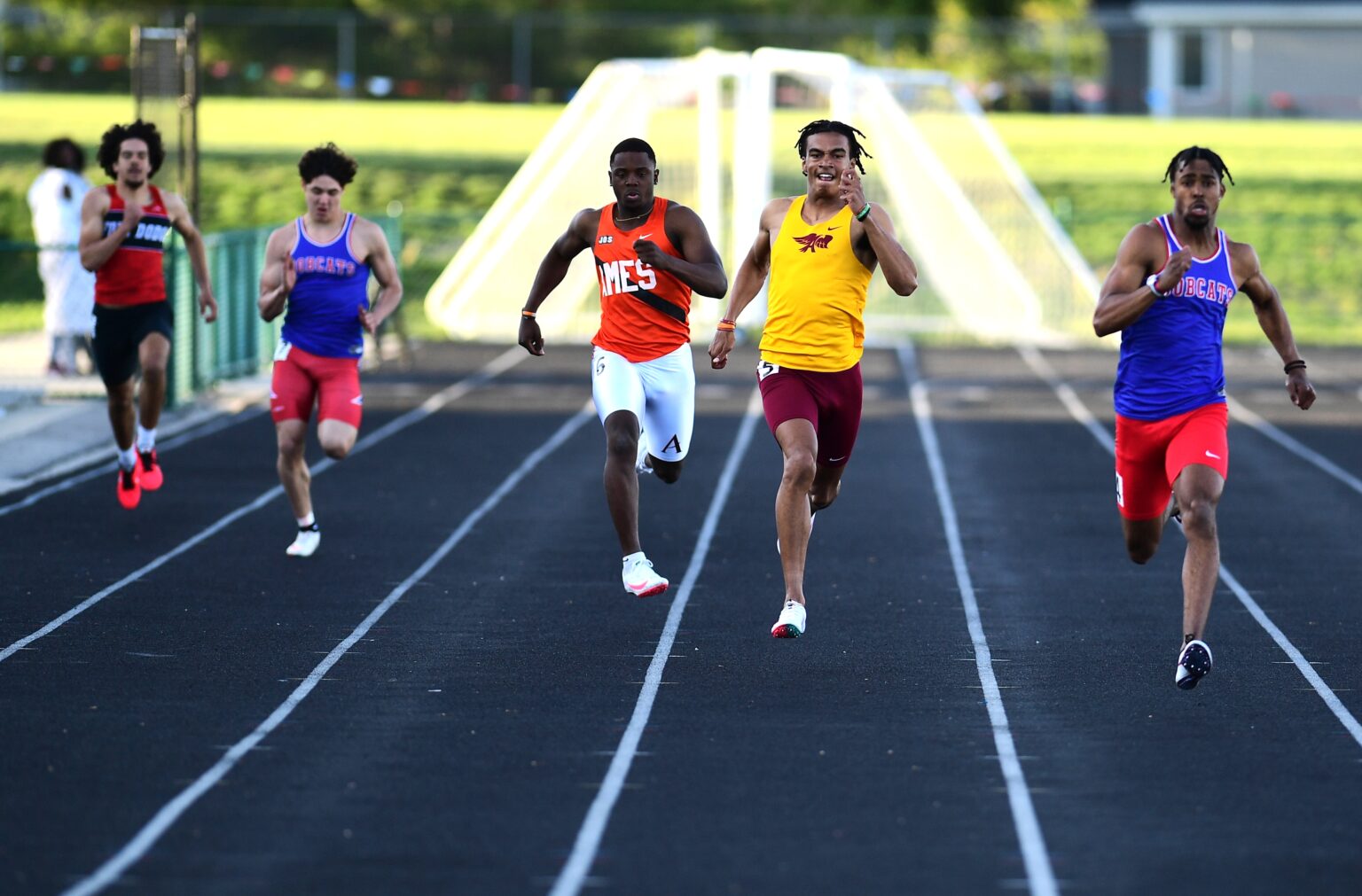 Hawks win 4×400 relay, place 5th at Brooks Relays; Centennial finishes 8th