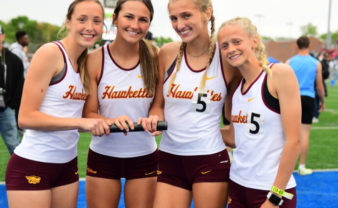 Runner-up finishes in 4×400 relay, 800 allow Hawkettes to place 7th in Class 4A