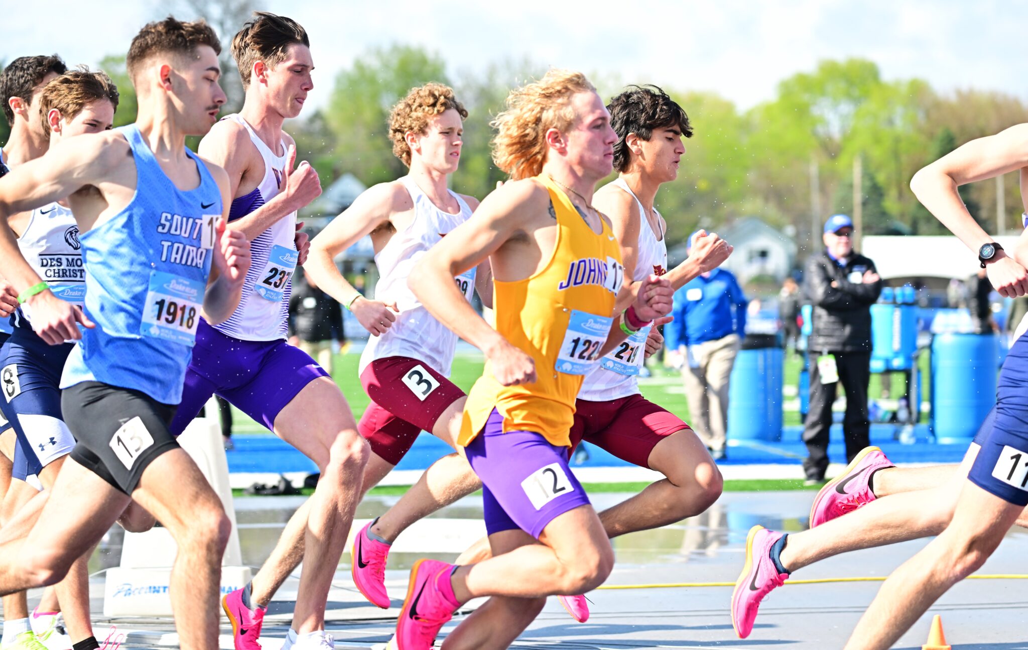 THE DROUGHT ENDS Hawks claim their first Drake relay crown since 2004